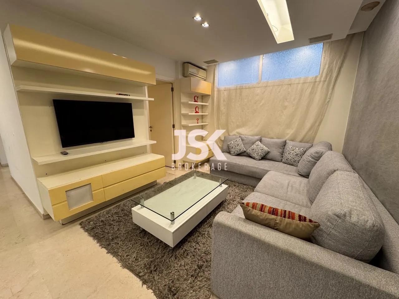 Apartment for Rent in Ras Beirut
