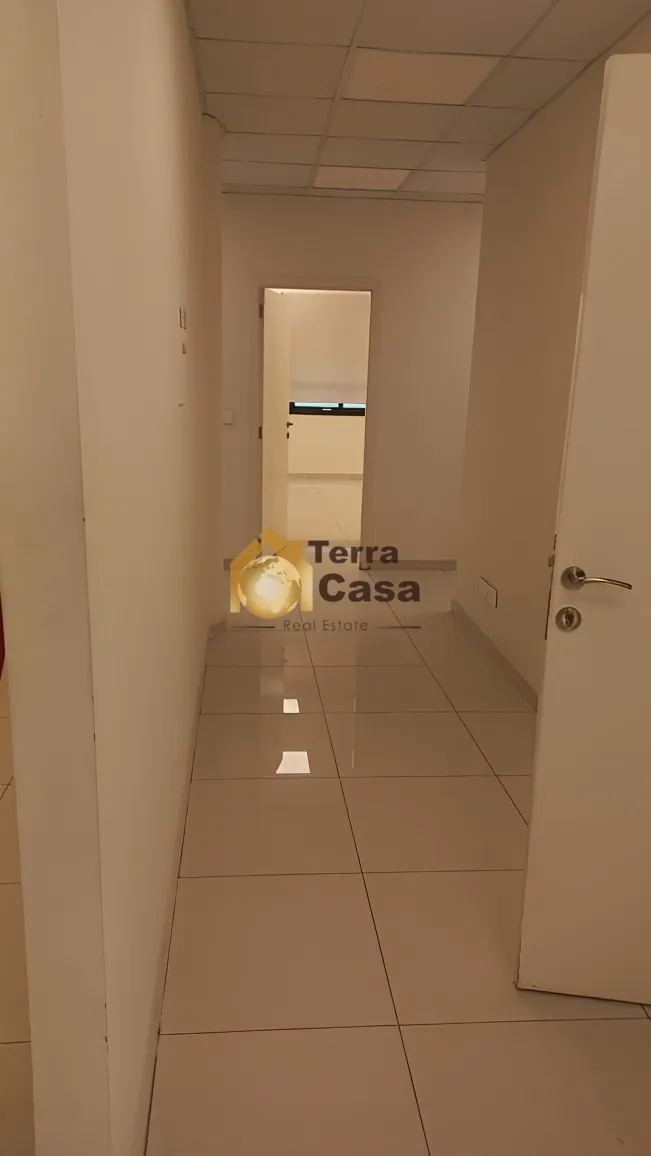 Commercial for rent in El Metn, Lebanon