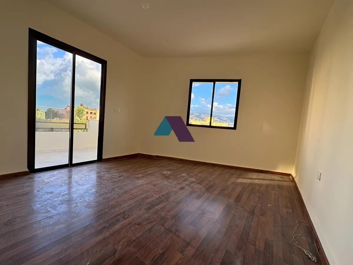 Apartment for Sale in Aamchit