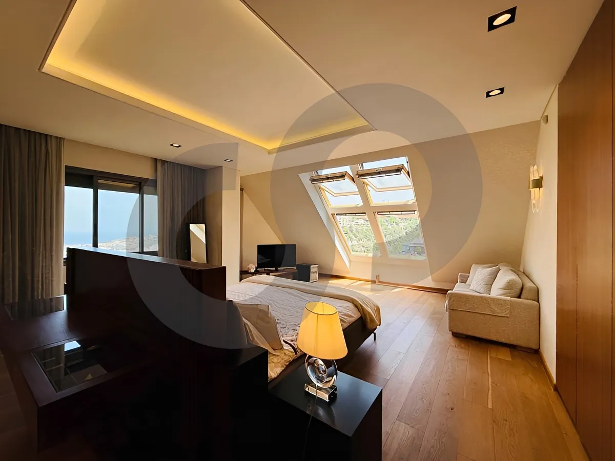 Villa for Sale in Chnaneir, Lebanon - 6 bed, 9 bath