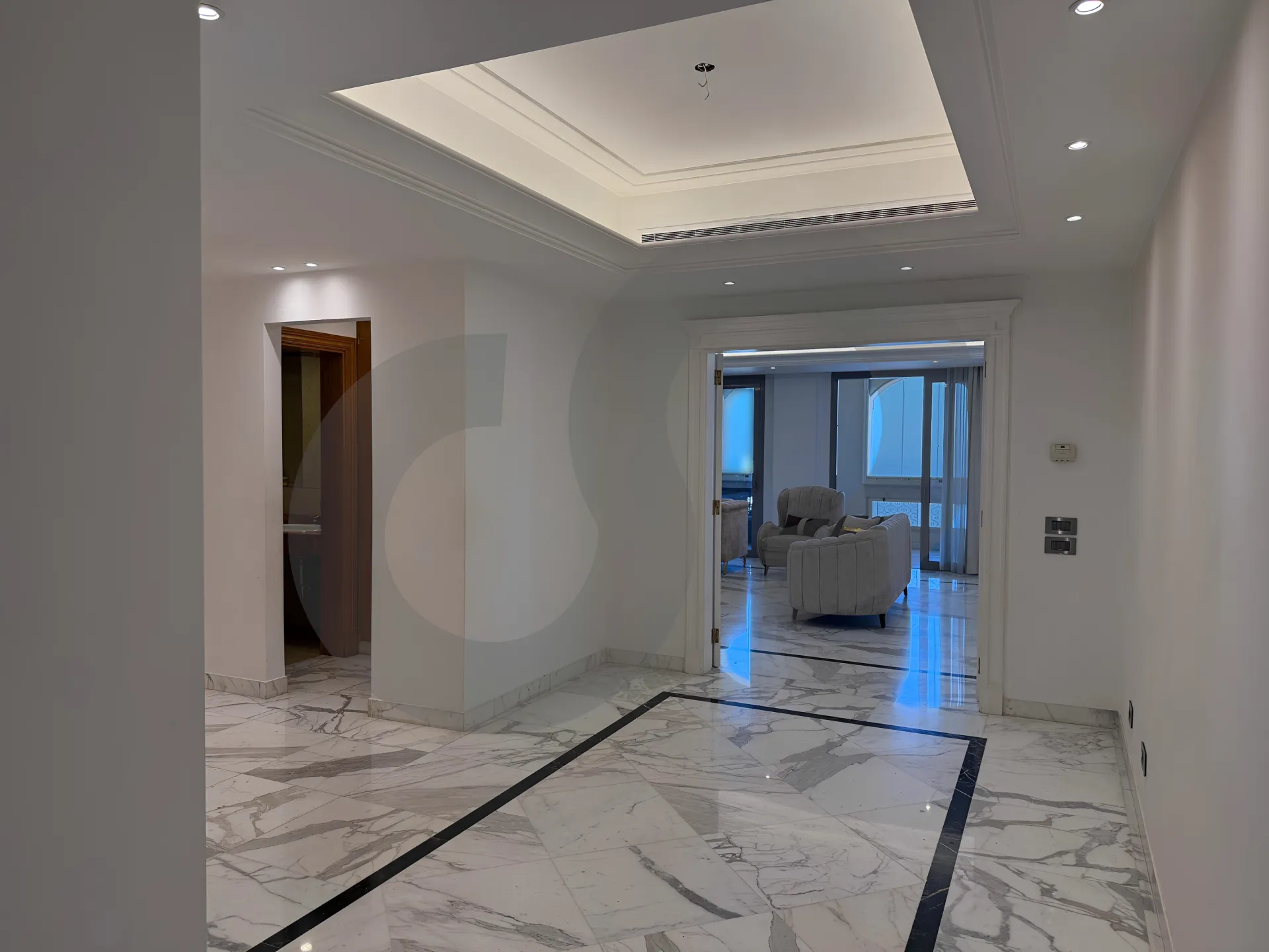 Apartment for Sale in Ras - 4 bed, 6 bath
