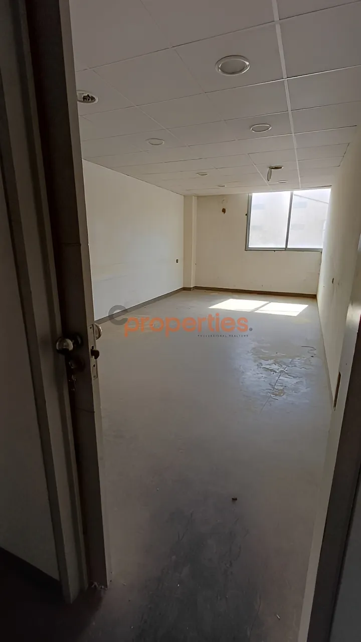 Industrial Unit for Rent in Mkalles