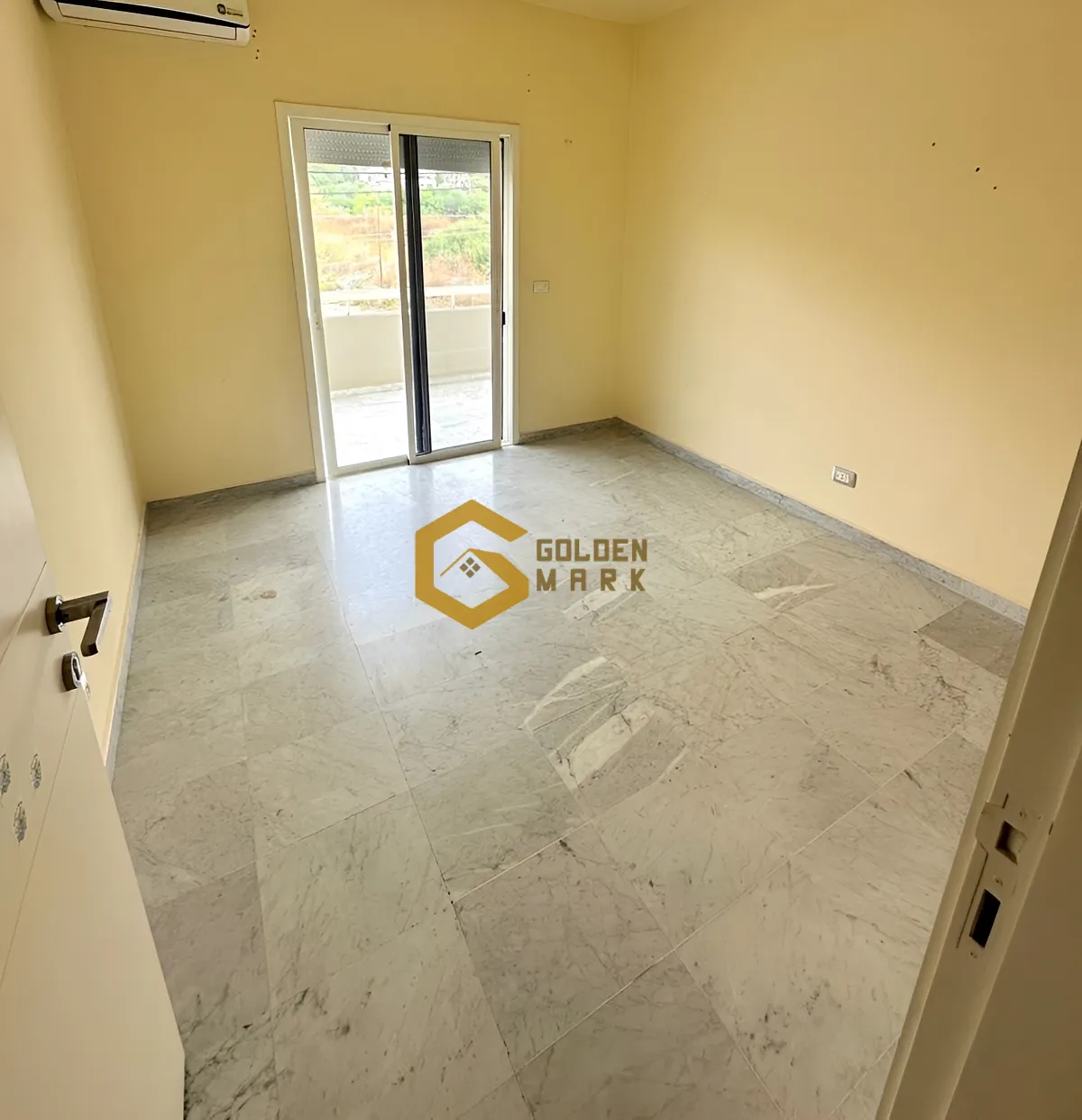 Apartment for Rent in Adma w Dafnah - 4 bed, 4 bath