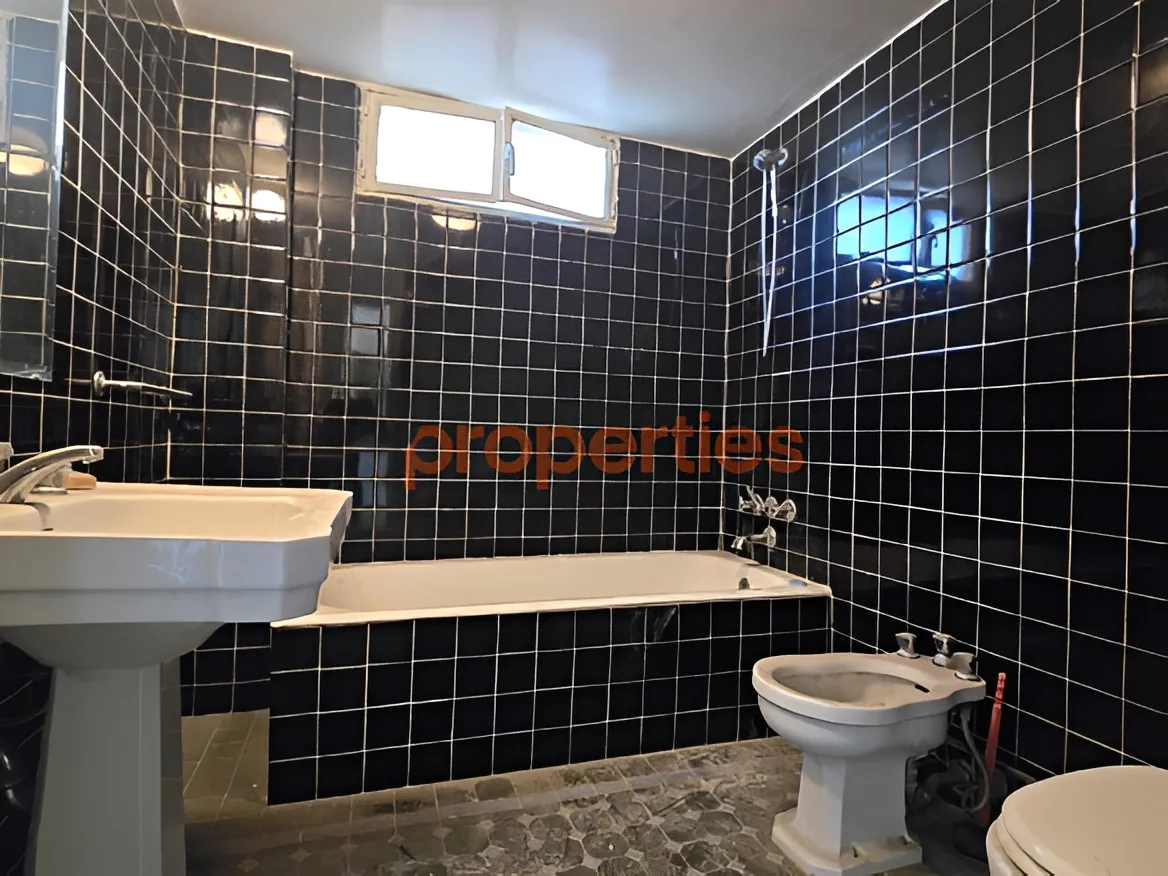 Apartment for Sale in Forn El Chebbak
