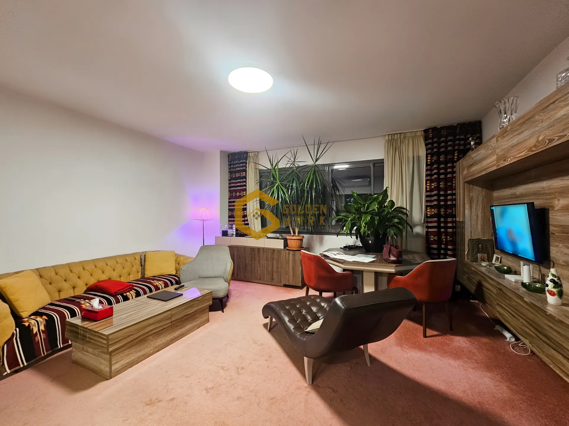Apartment for Sale in Syoufi, Beirut - 2 bed, 2 bath