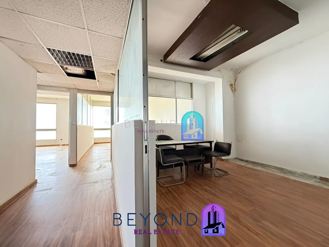 Warehouse for rent in Ramlet El Baida, Bayrut, Lebanon