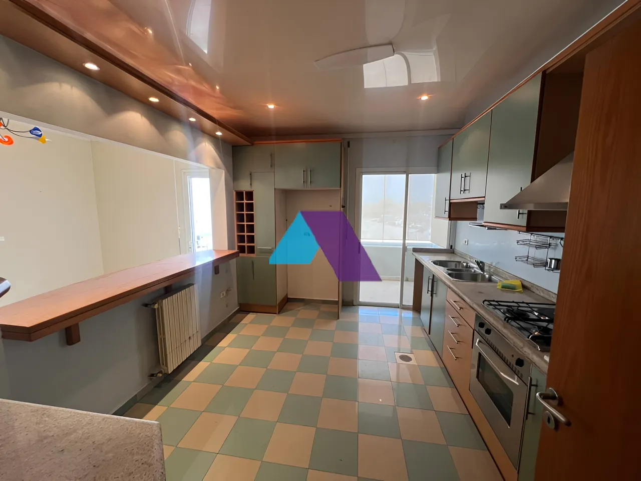 Apartment for Sale in Adma w Dafnah - 3 bed, 3 bath