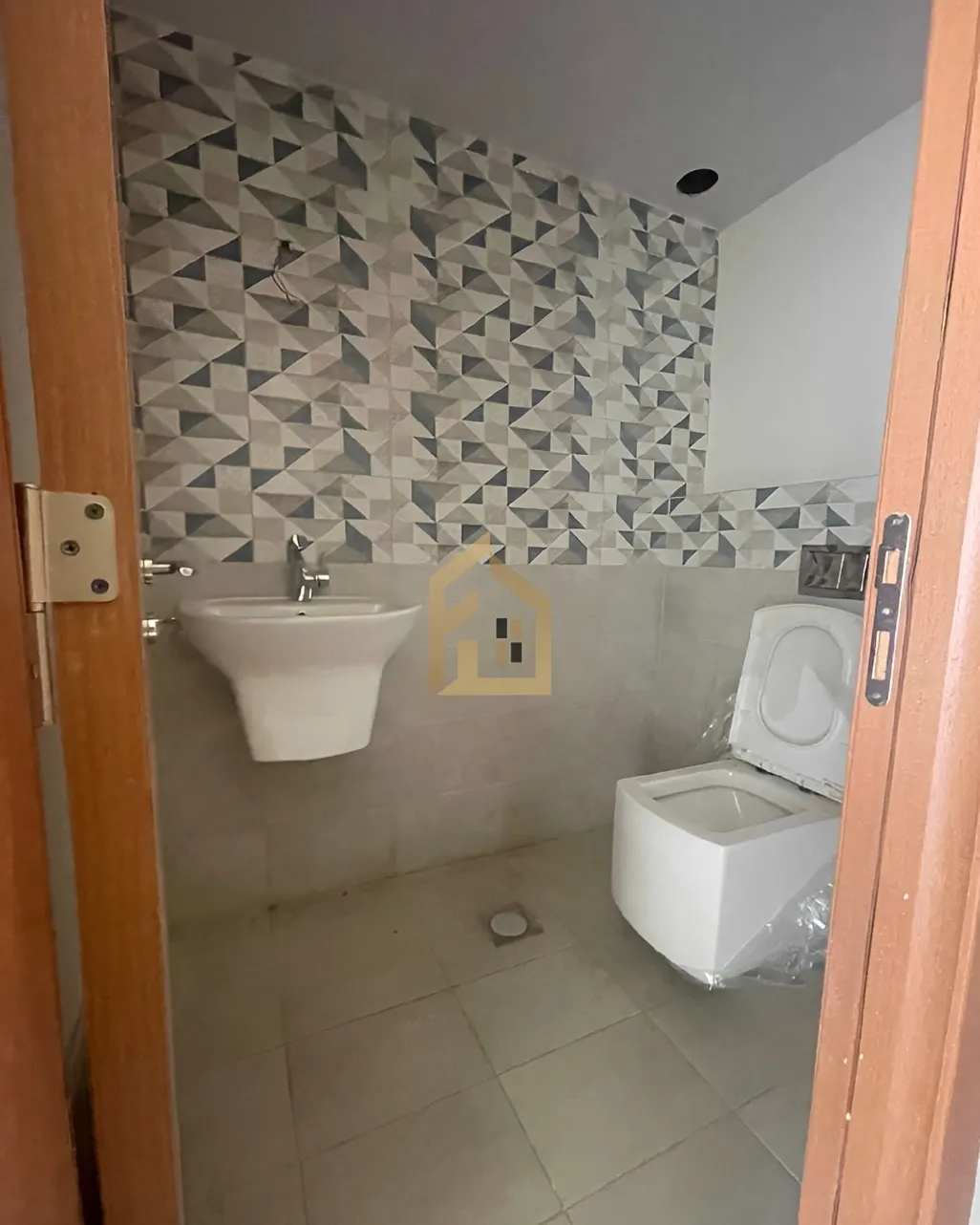Apartment for sale in Zouk Mosbeh, Lebanon - 3 bed, 3 bath