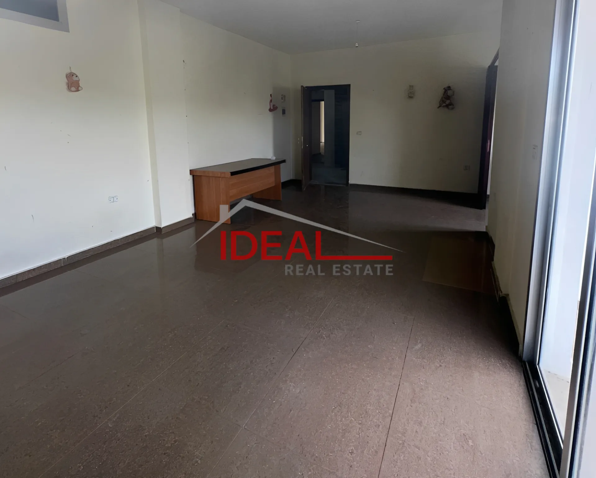 Office for Rent in Samqaniyeh, Lebanon