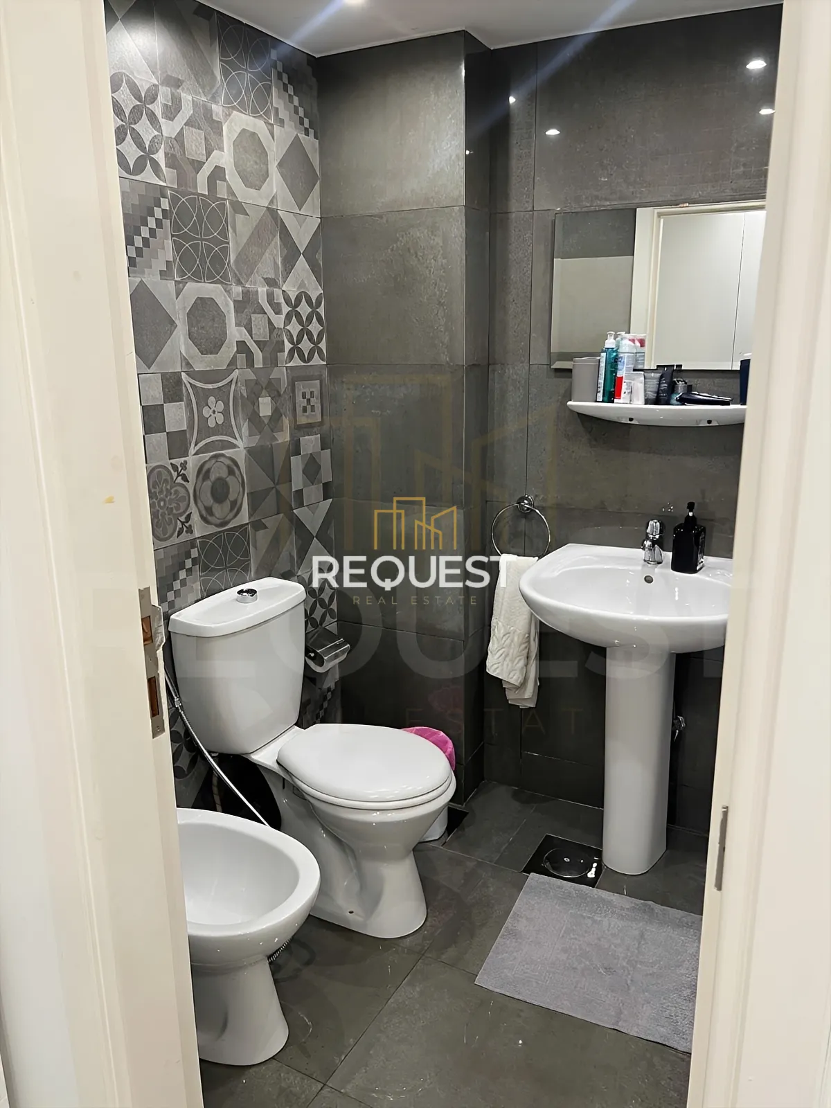 Apartment for rent in Achrafieh, beirut, lebanon