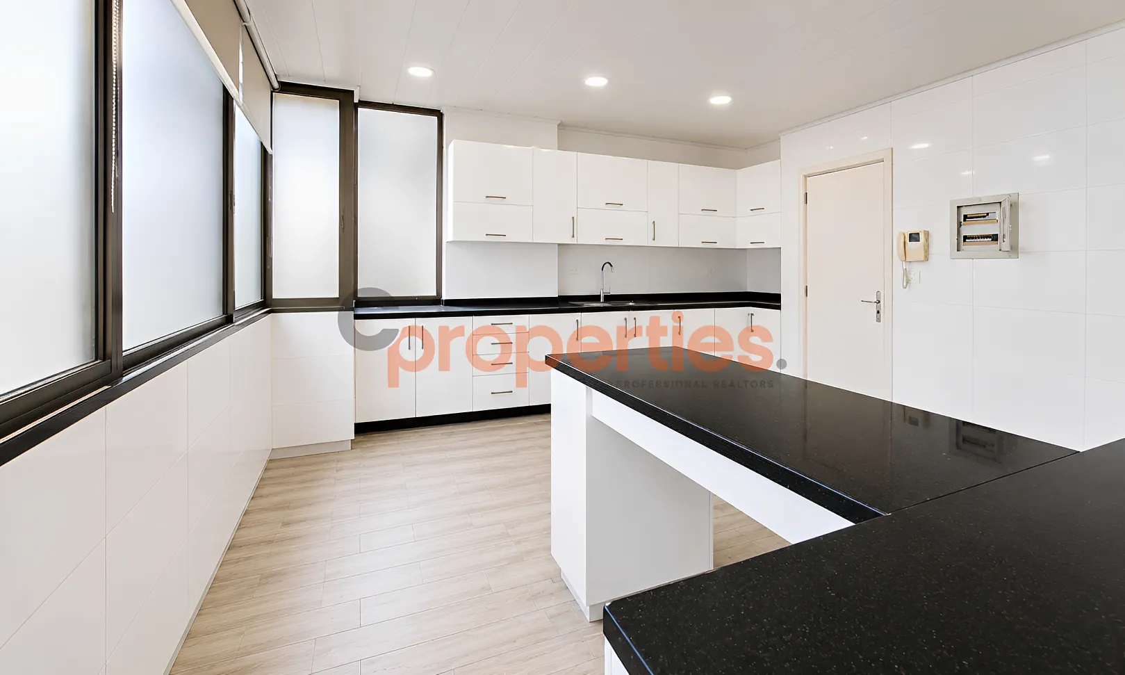 Apartment for Sale in Verdun