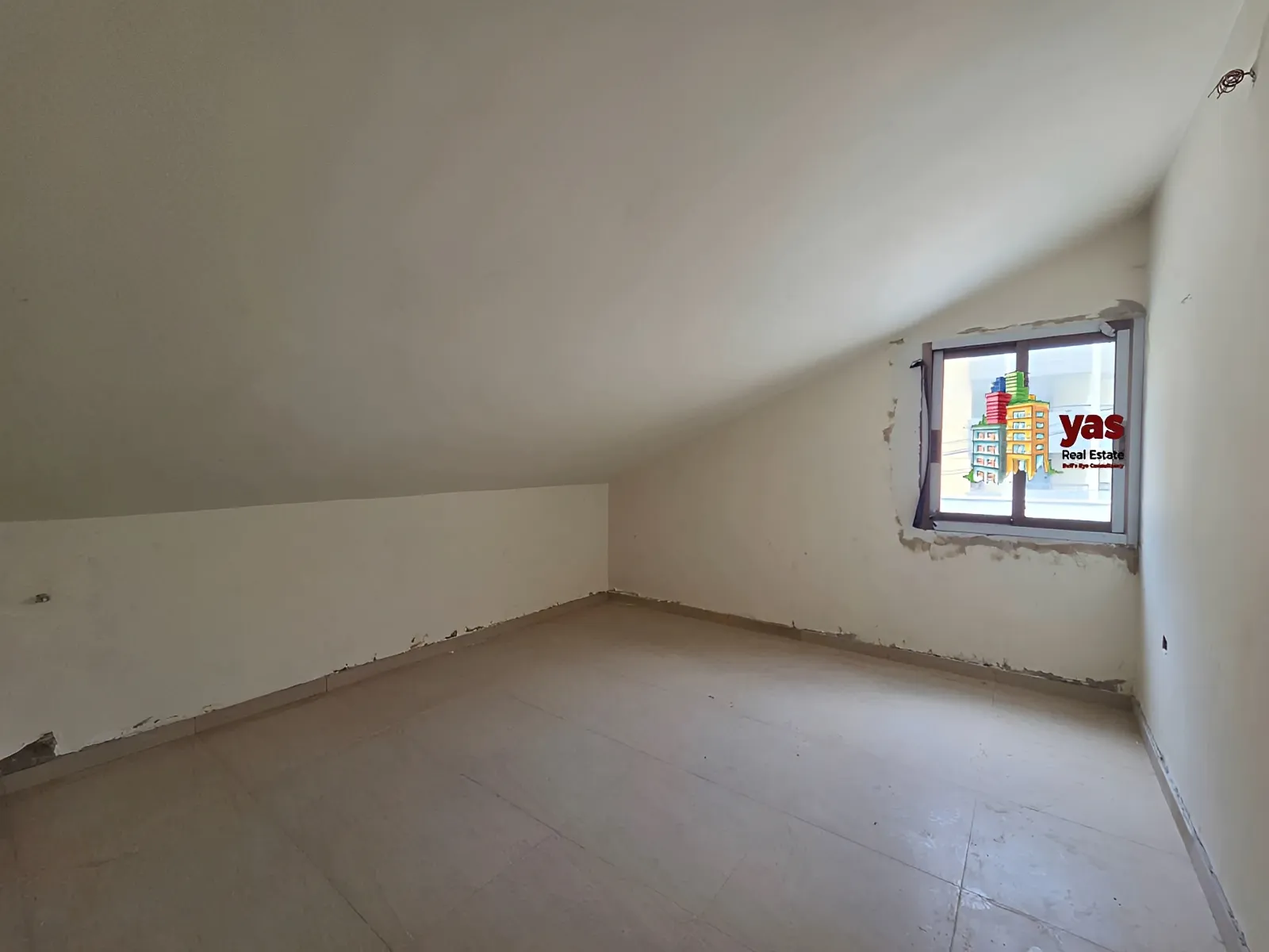 Apartment for Sale in Ballouneh