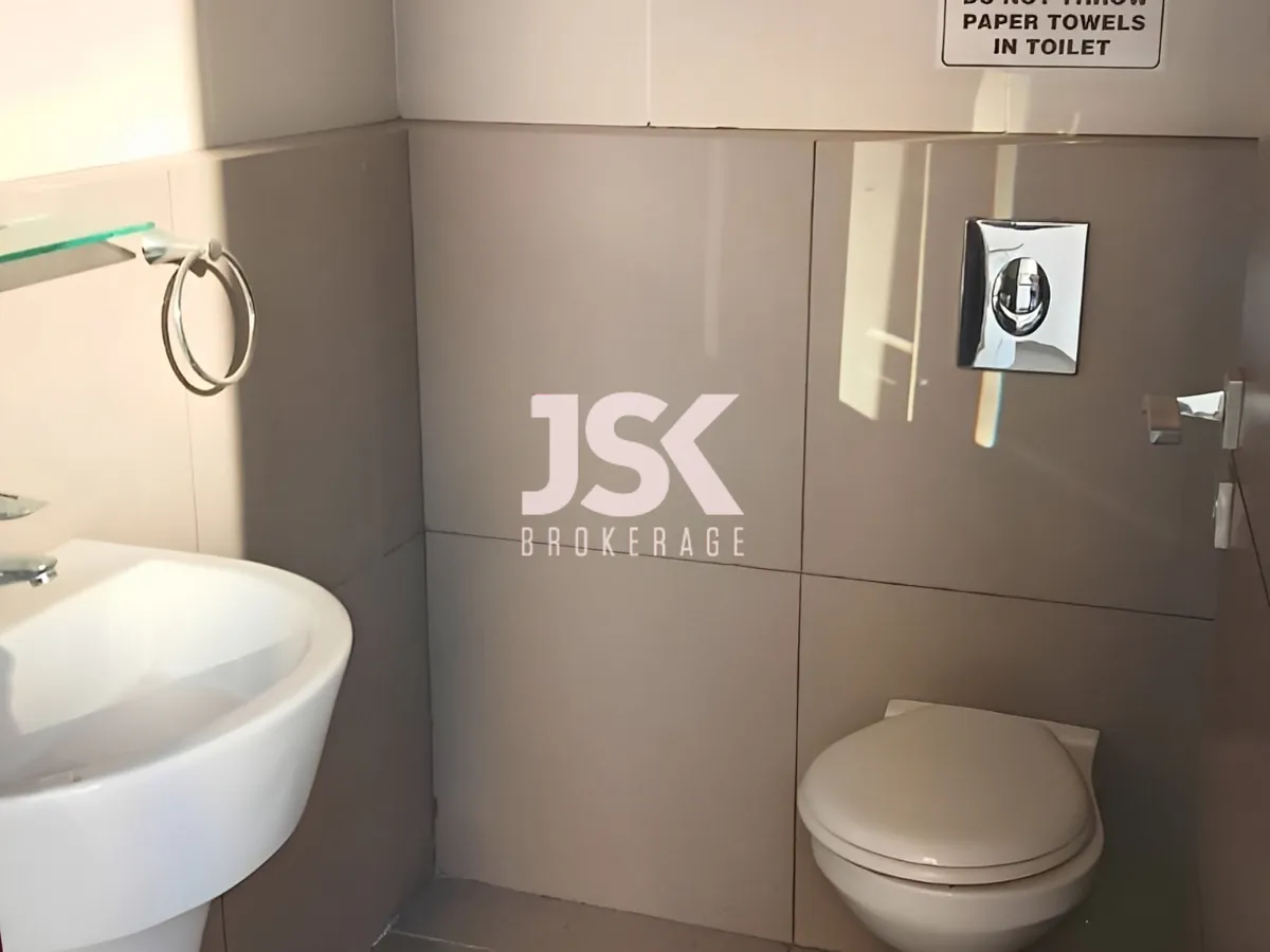 Office for rent in Dbayeh
