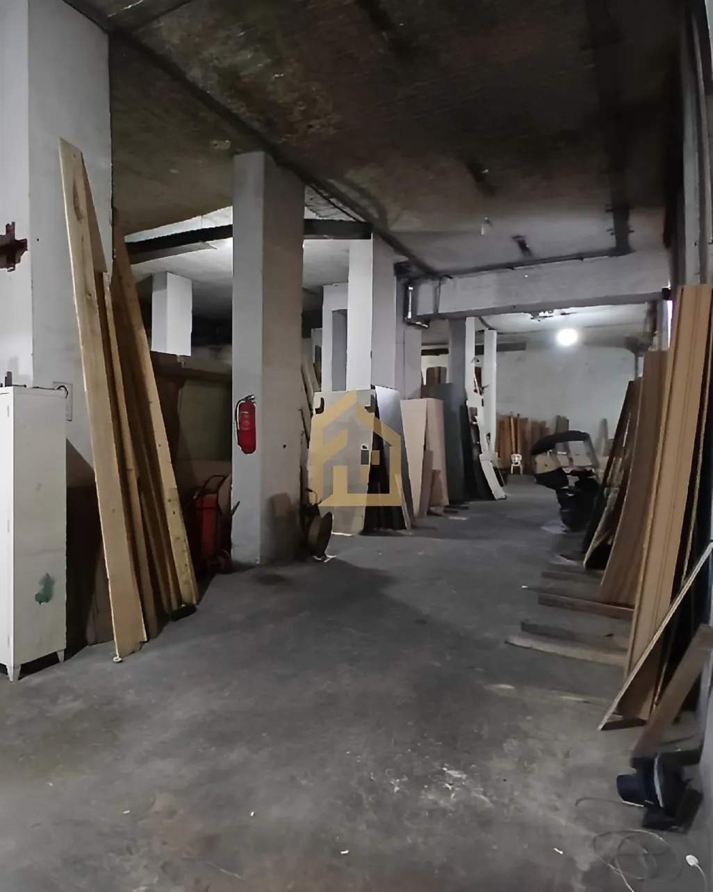 Warehouse for Sale in Haret Hreik, Lebanon