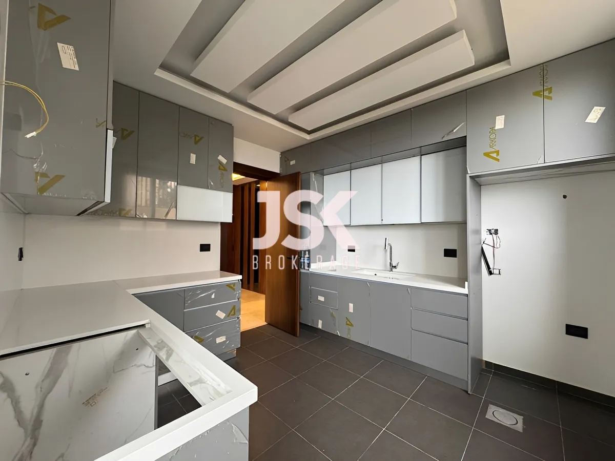 Apartment for Sale in Tilal Ain Saadeh, Metn