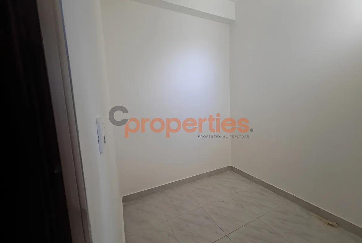 Apartment for Rent in Halat