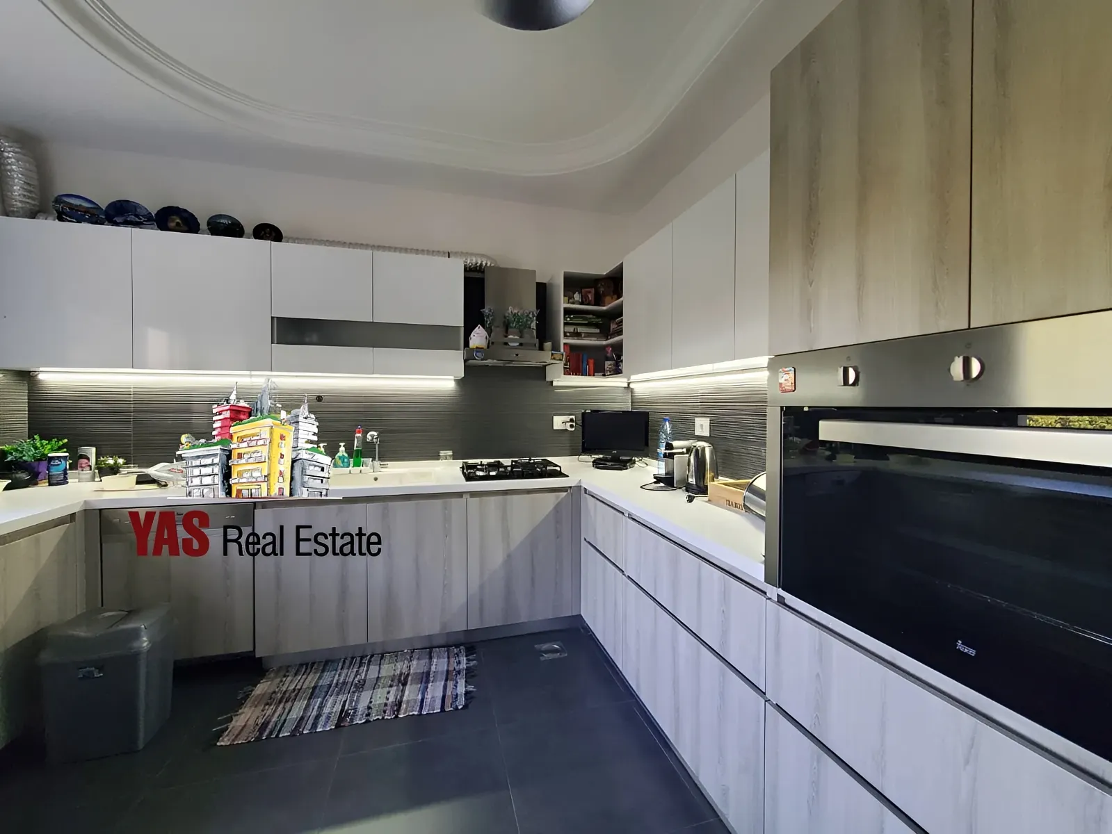 Apartment for Sale in Ajaltoun - 3 bed, 5 bath