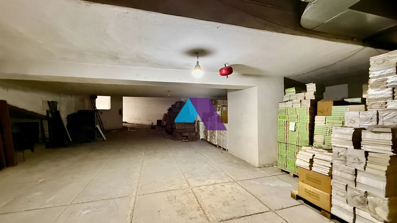 Warehouse for Sale in Jnah