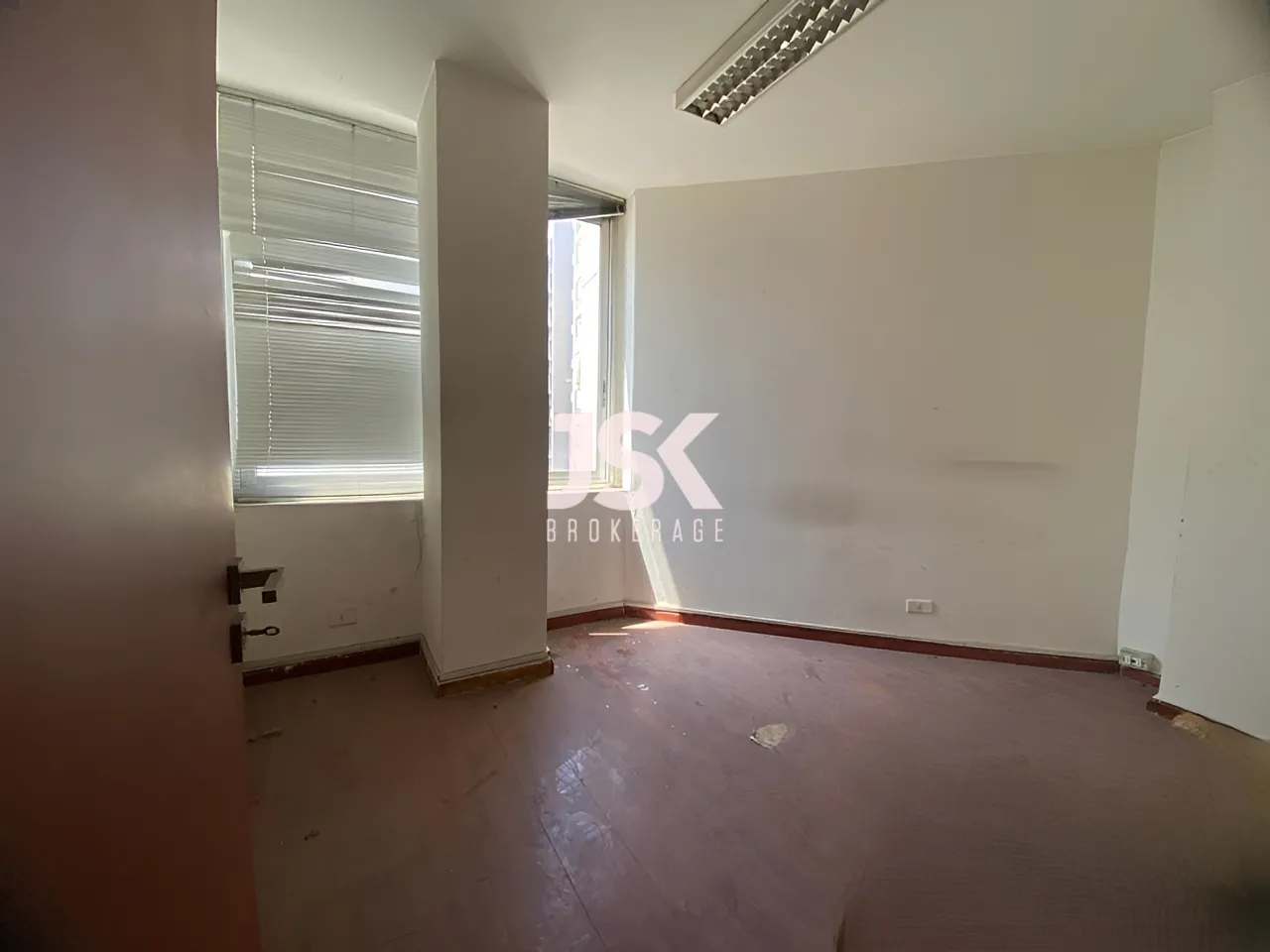 Building for Sale in Verdun