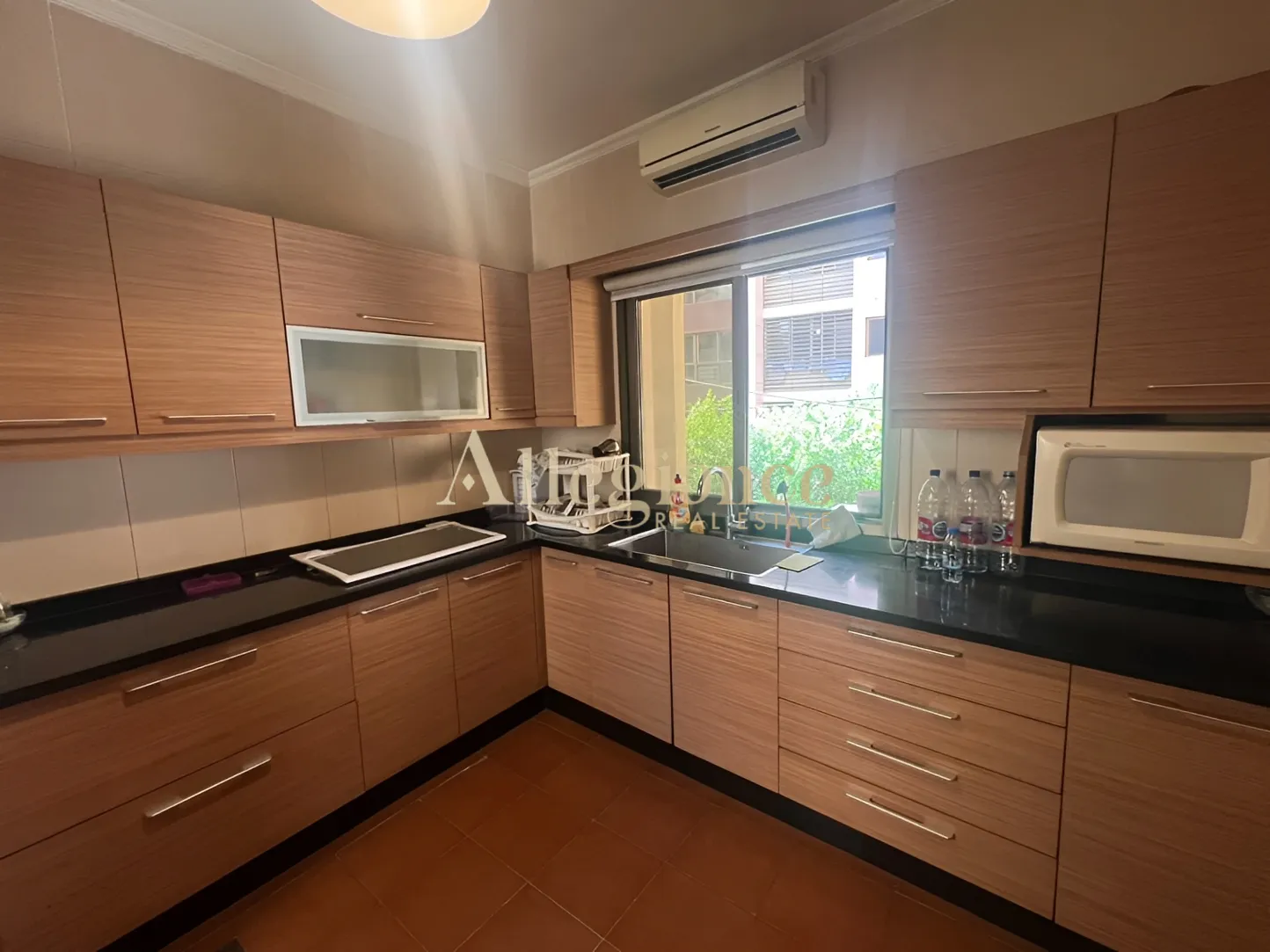 Apartment for rent in Ras Al Naba'a