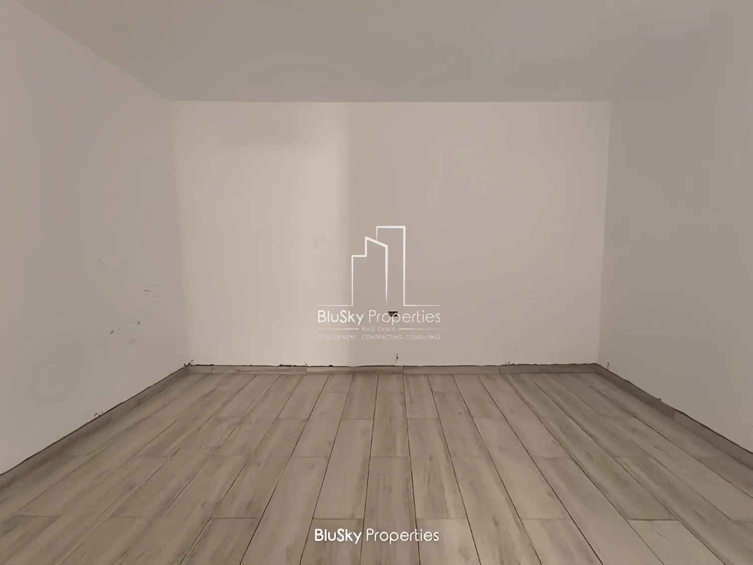 Apartment for Sale in Awkar