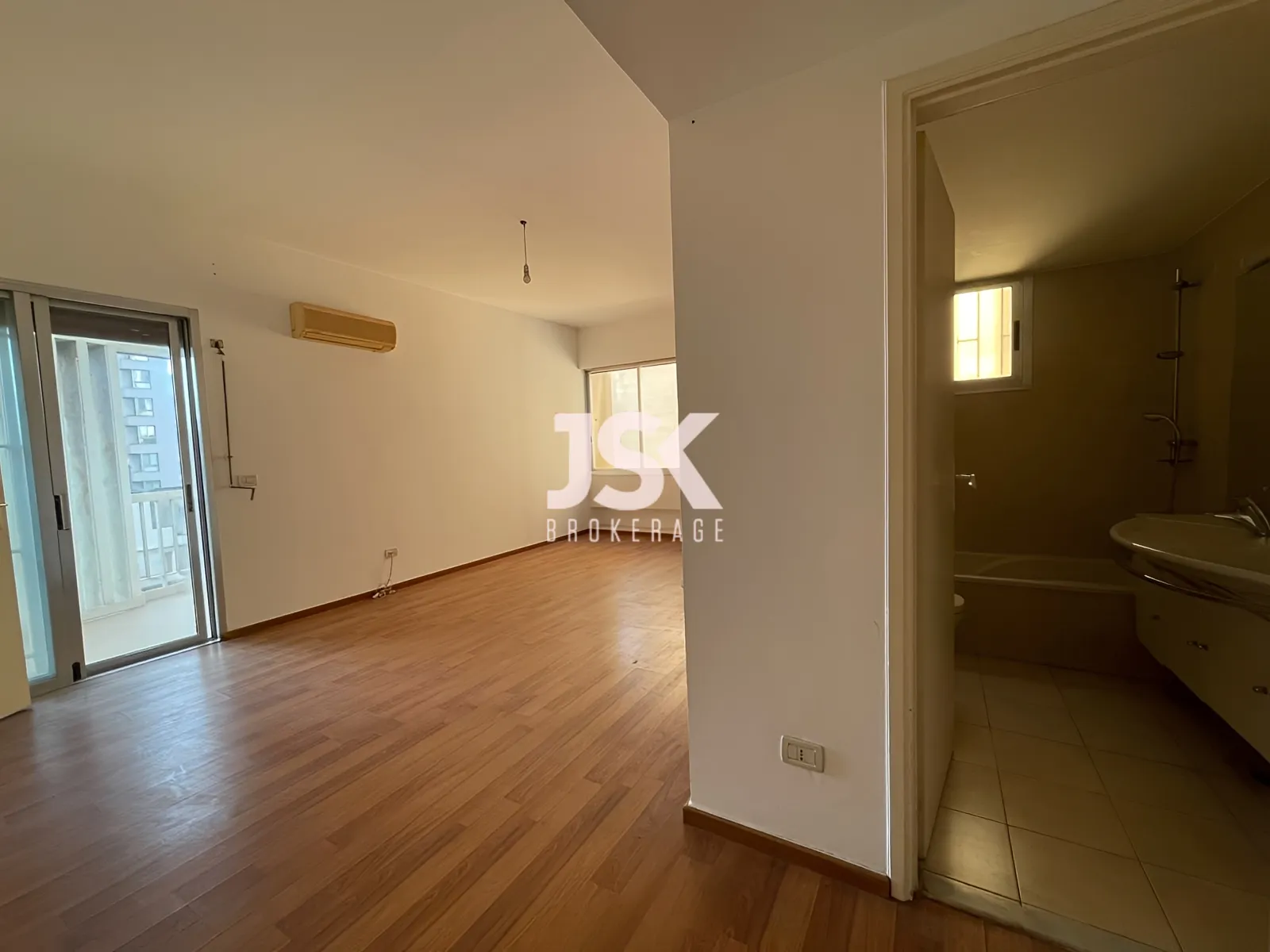 Apartment for Rent in Ras Beirut