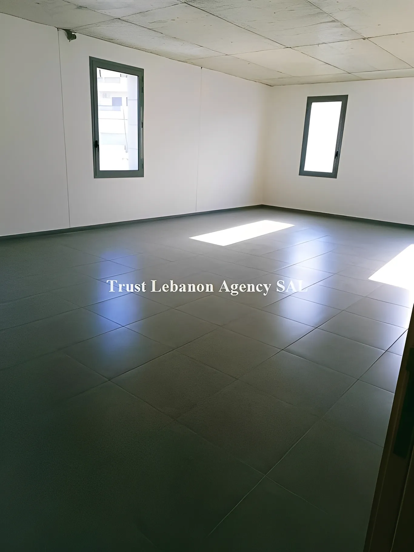Office for rent in Keserwan, Adonis