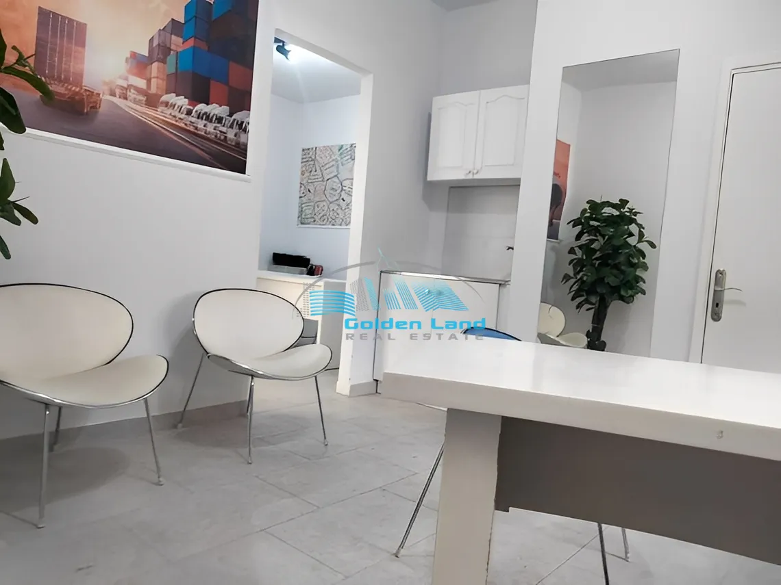 Office for rent in Mazraat Yachoua