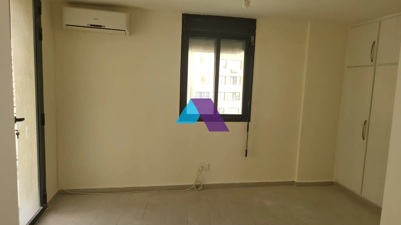 Apartment for Sale in Jounieh - 4 bed, 4 bath
