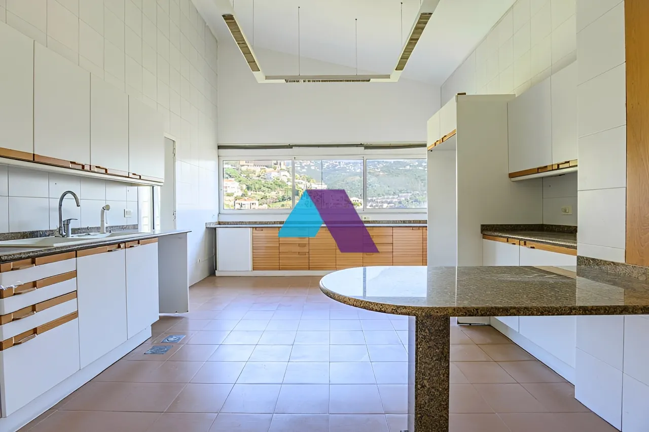 Apartment for Sale in Adma w Dafnah