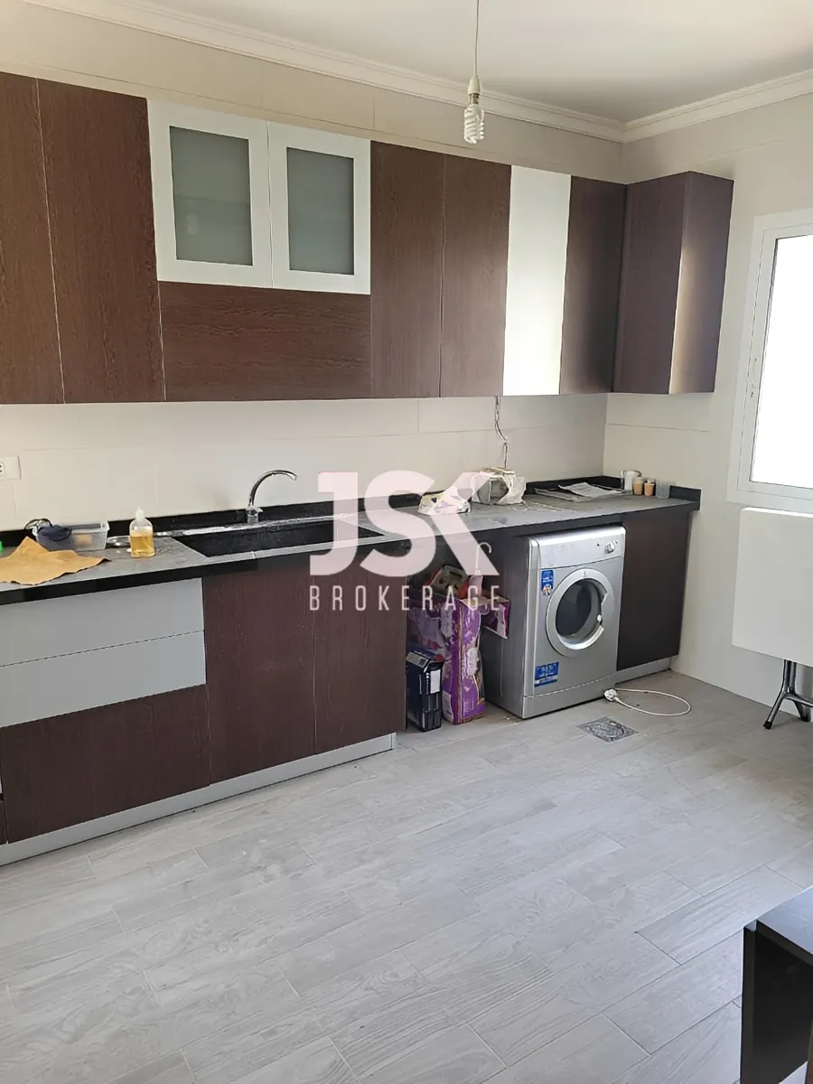 Apartment for Sale in Zikrit, Lebanon - 3 bed, 2 bath