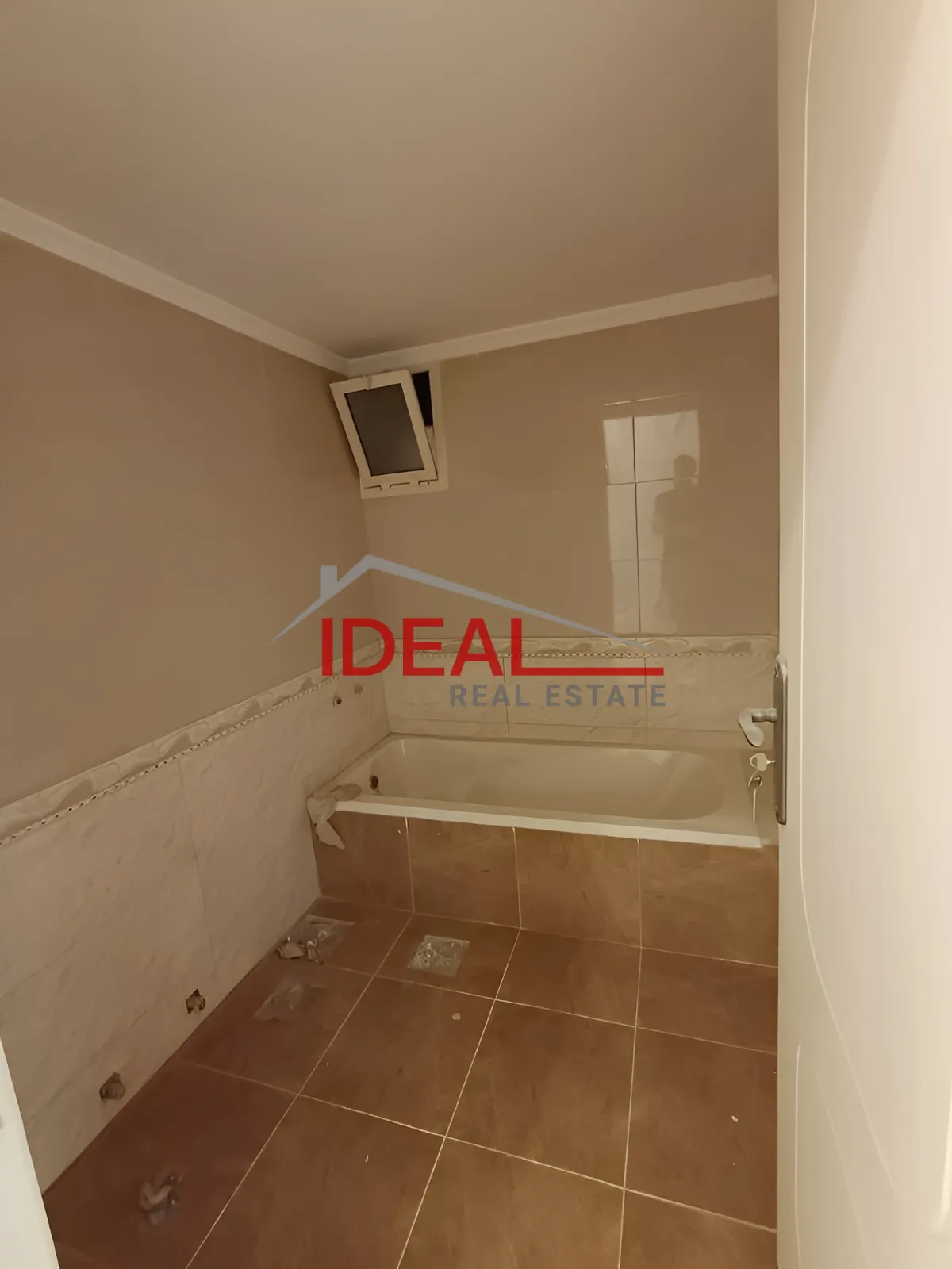 Apartment for Sale in Ijdabra, Lebanon
