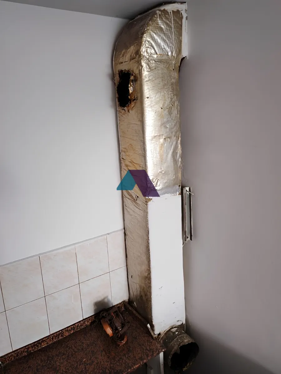 Shop for sale in Jisr El Bacha