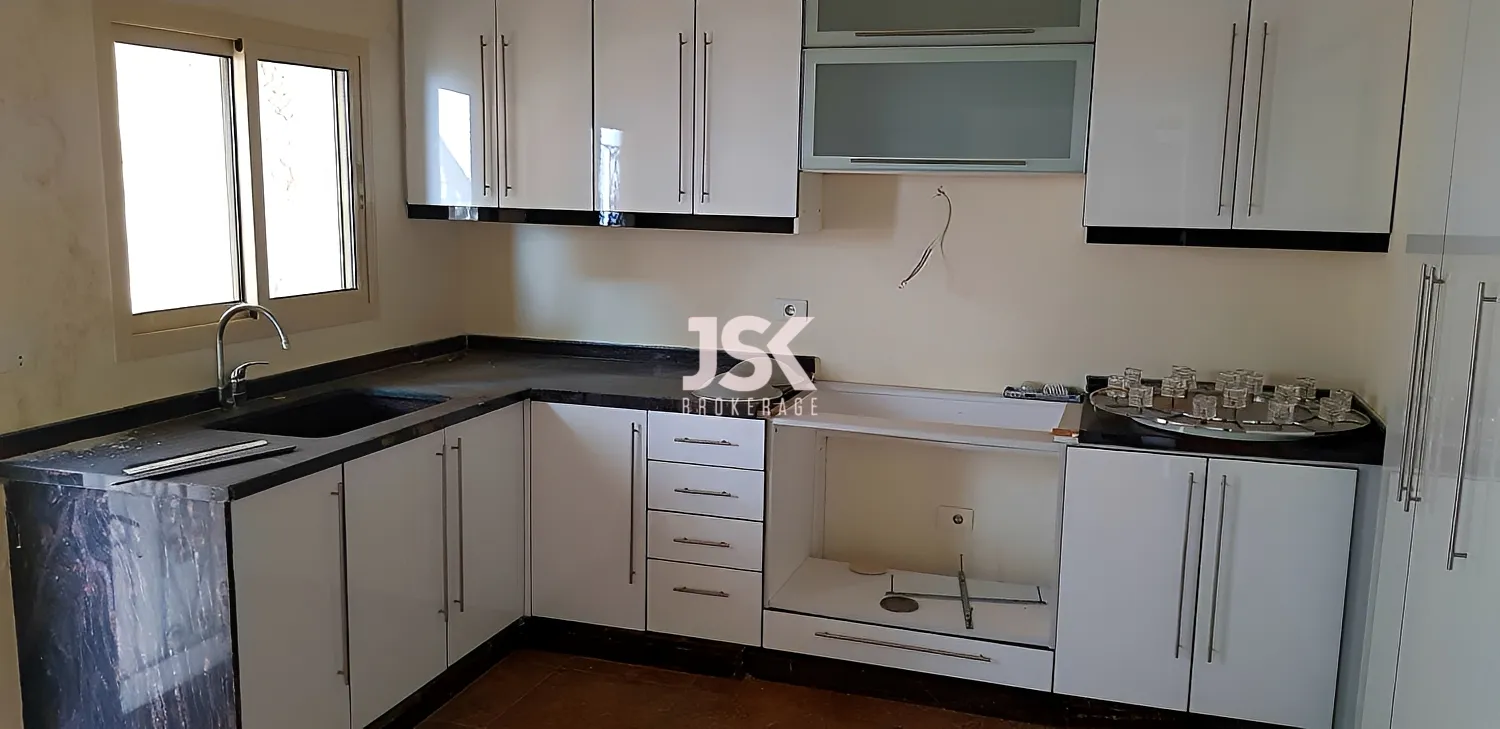 Villa for Sale in Kfour