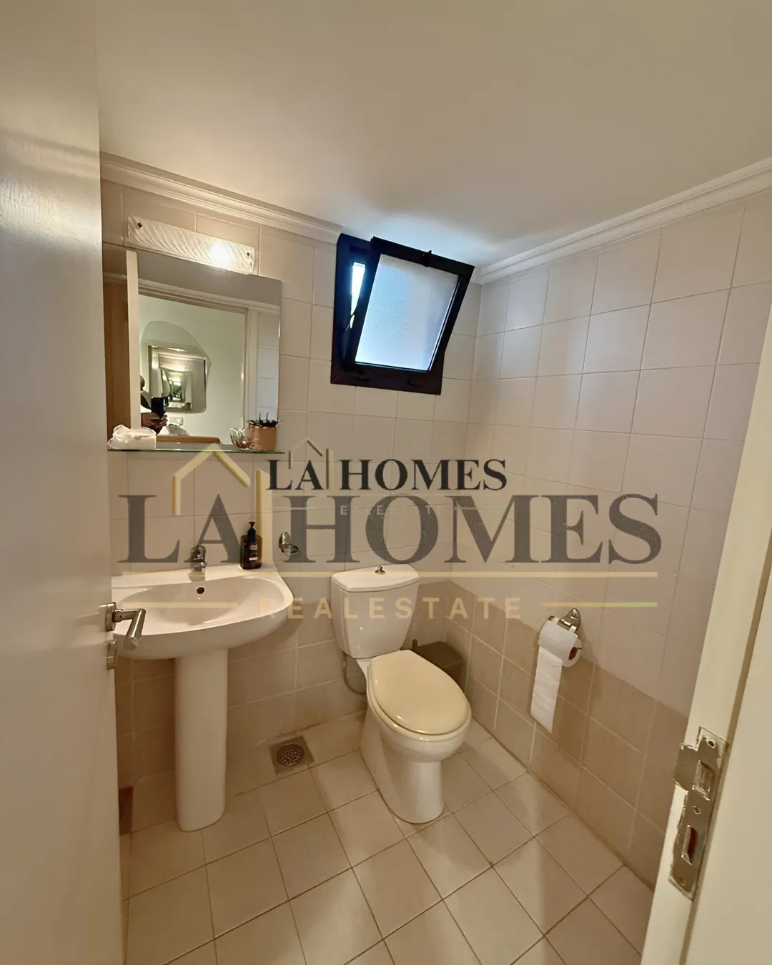 Apartment for rent in Baouchriyeh, lebanon - 2 bed, 2.0 bath