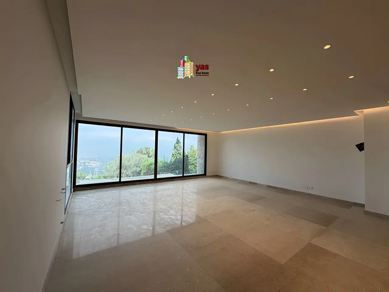Apartment for Sale in Ballouneh - 3 bed, 4 bath