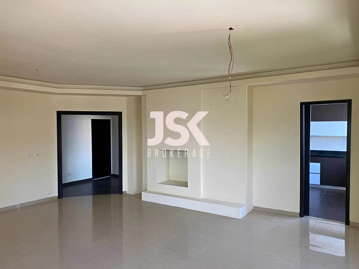 Apartment for Sale in Zikrit, Lebanon