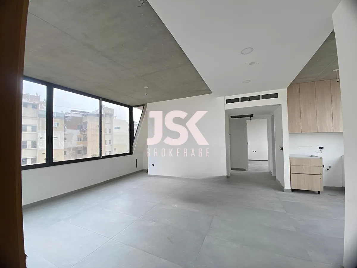 Apartment for Sale in Spears, Beirut, Lebanon