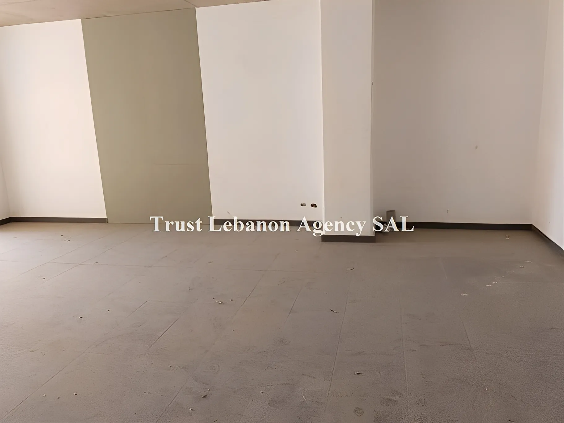 Commercial Property For Rent in Metn, Mkalles