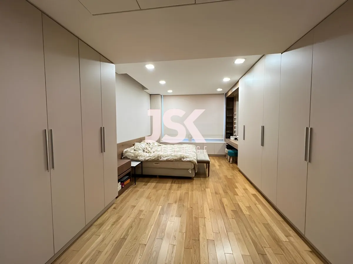 Apartment for Rent in Clemenceau, Bayrut, Lebanon