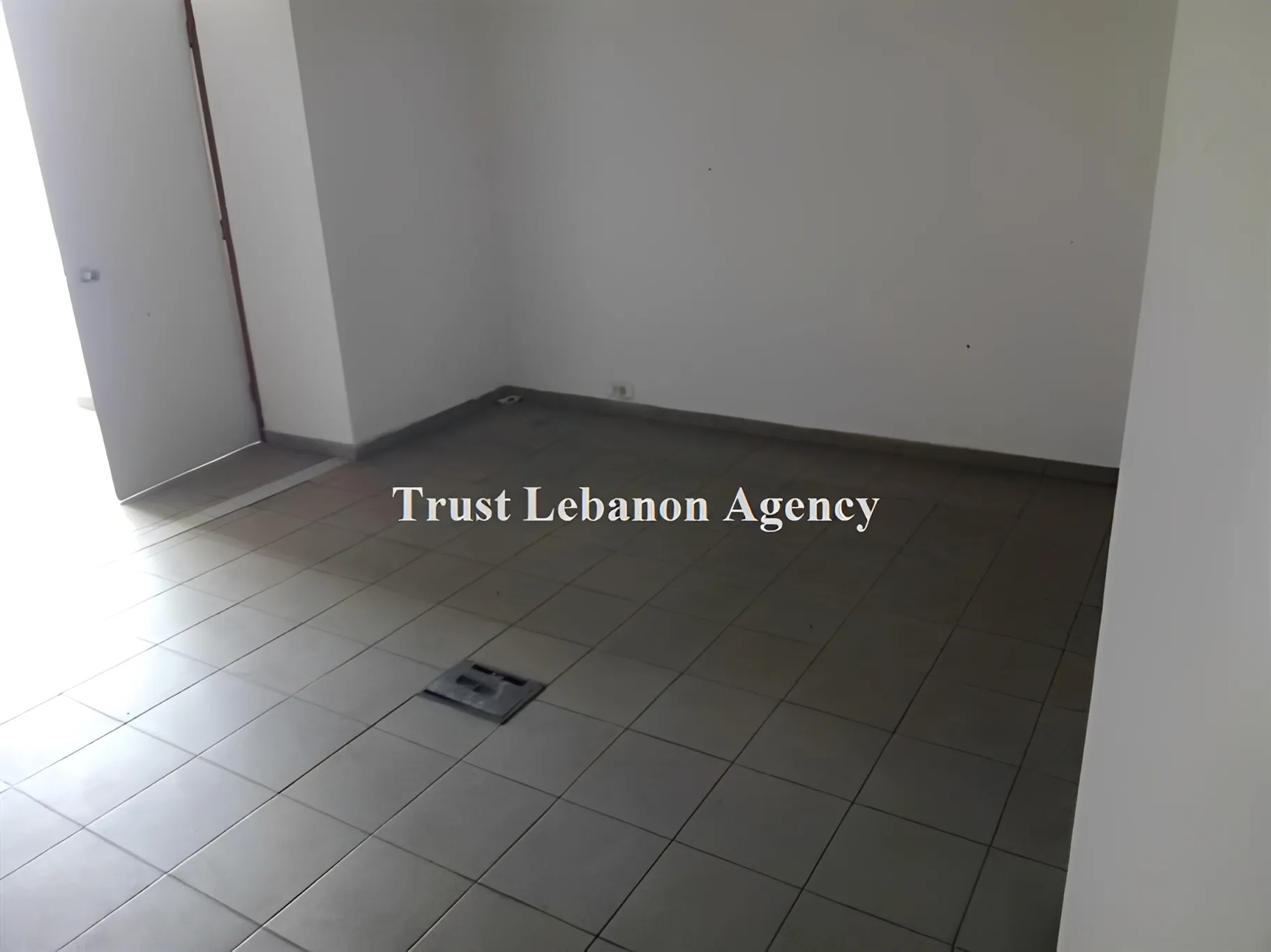 Office for rent in Baabda, Hazmieh