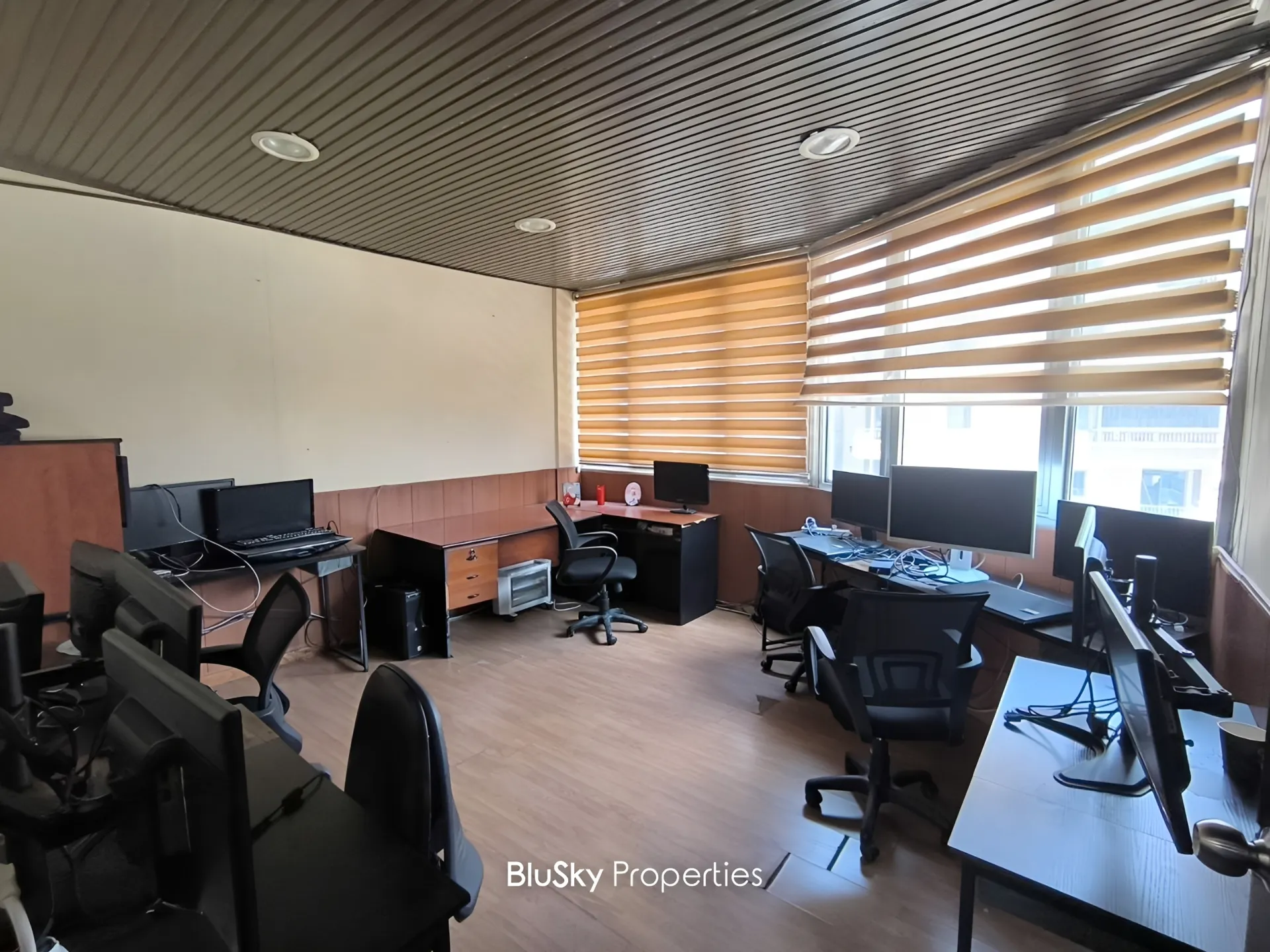 Office for rent in Jal el dib, lebanon