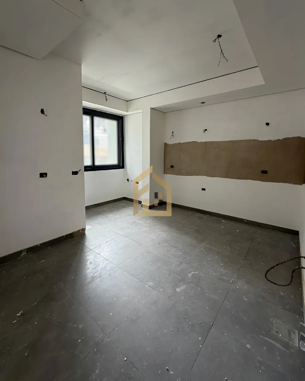 Apartment for sale in Hamra, Beirut, Lebanon - 3 bed, 4 bath