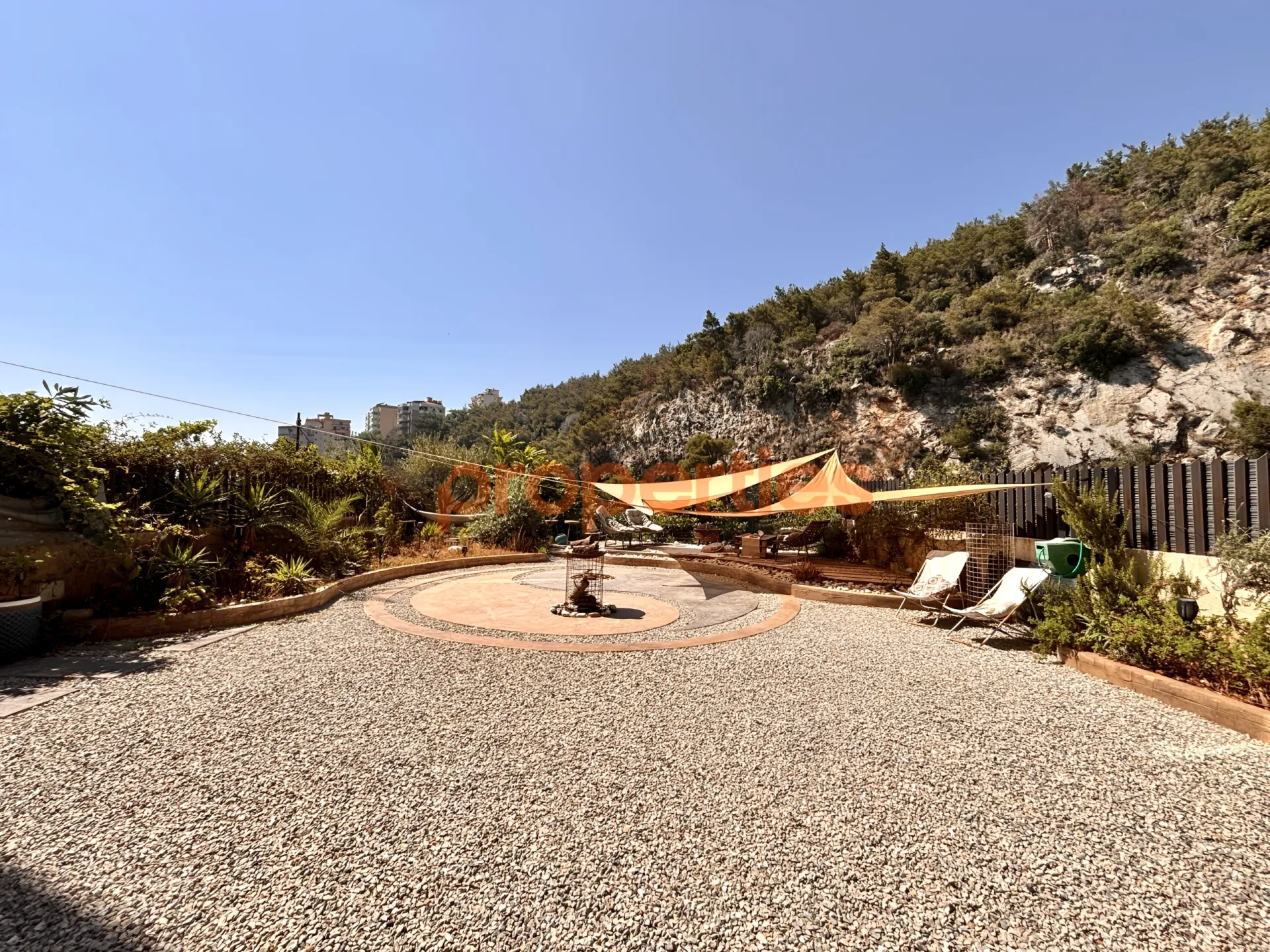Apartment for Sale in Qennabet Broummana