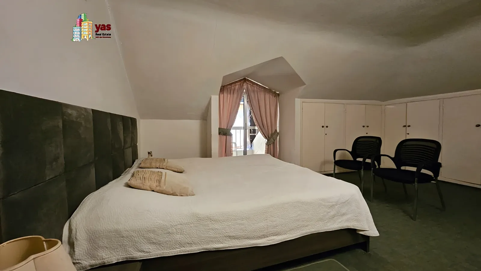 Apartment for Sale in Ballouneh - 5 bed, 3 bath