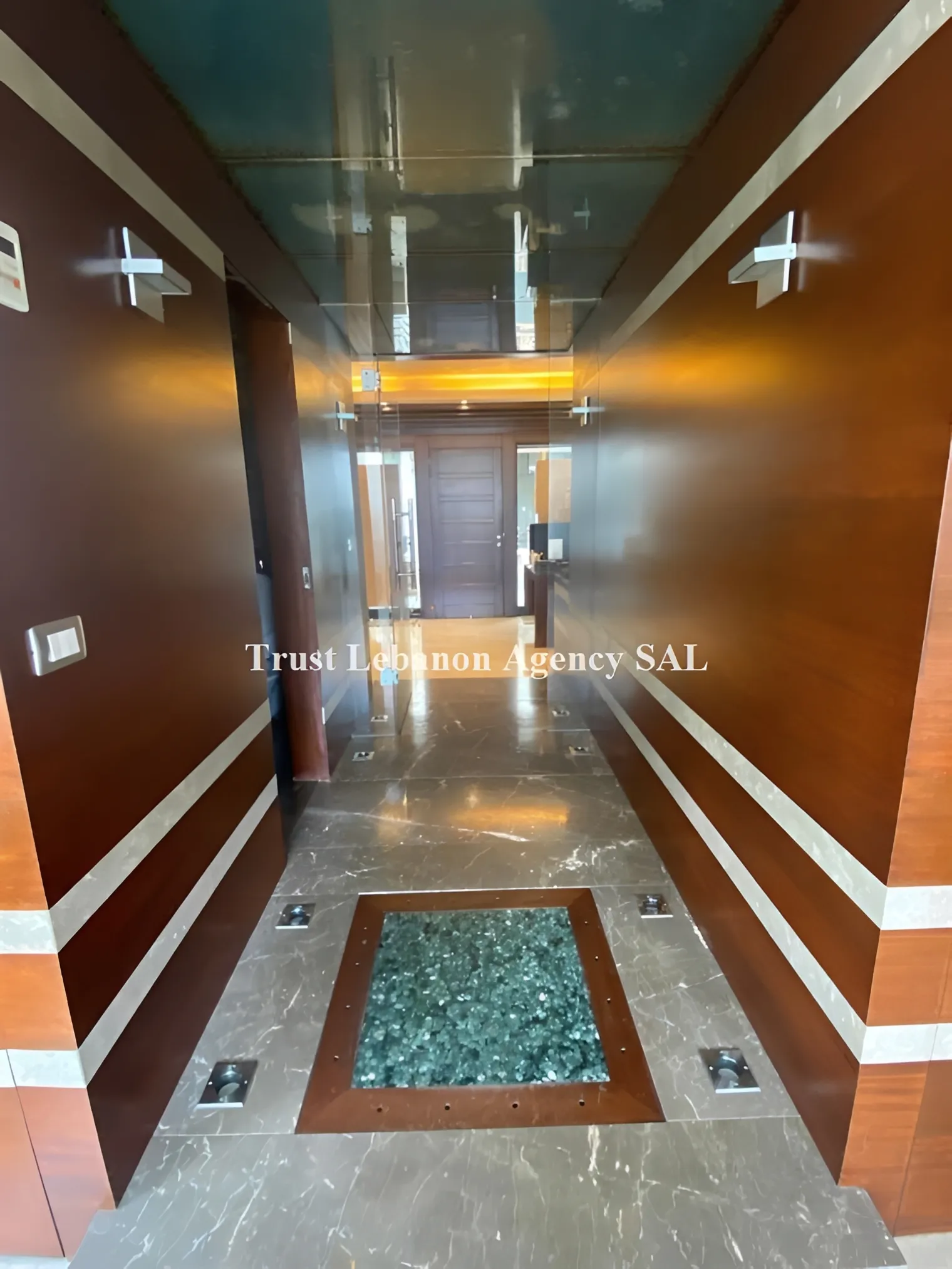 Office for sale in Metn, Zalka
