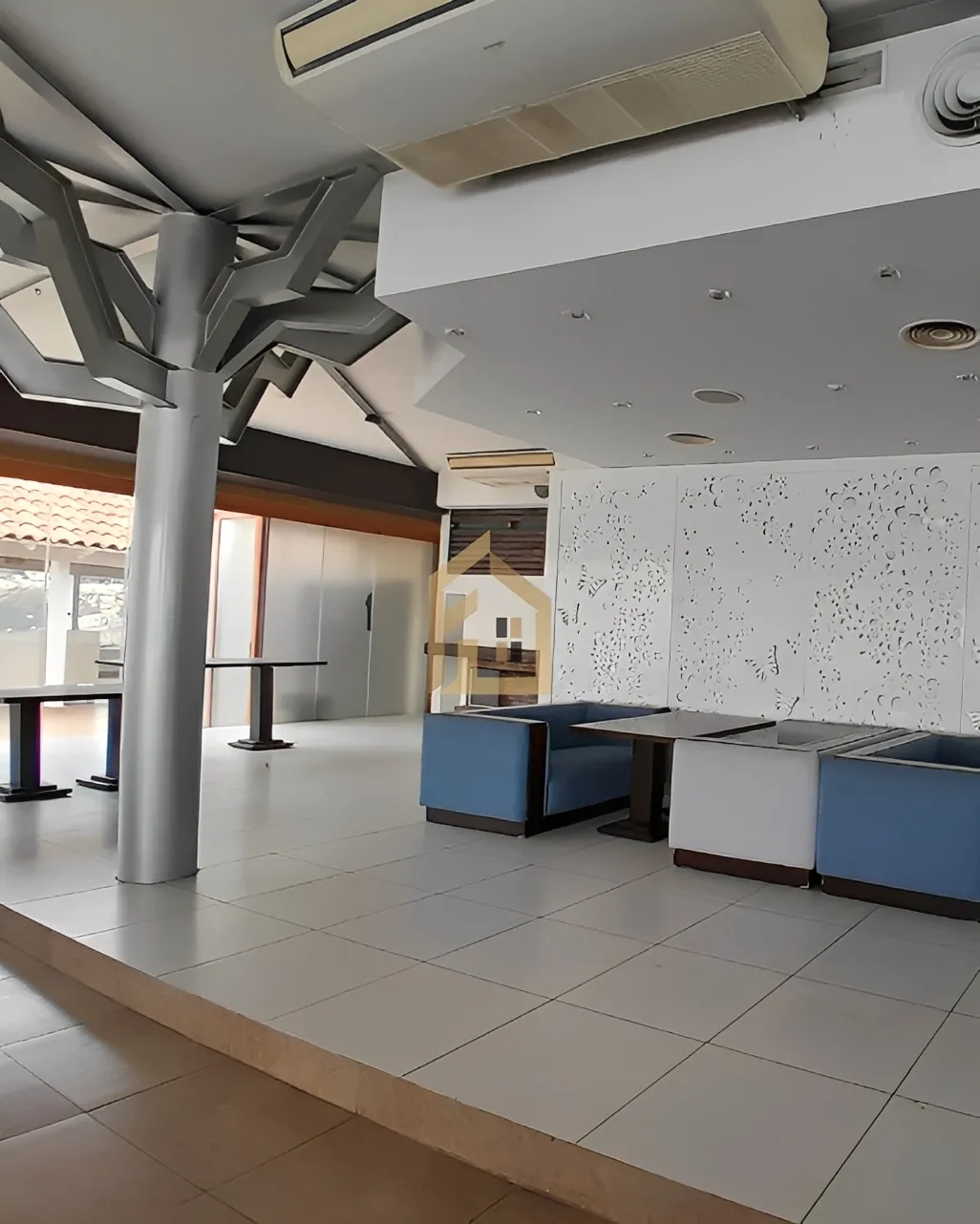 Restaurant for Rent in Aamchit, Lebanon