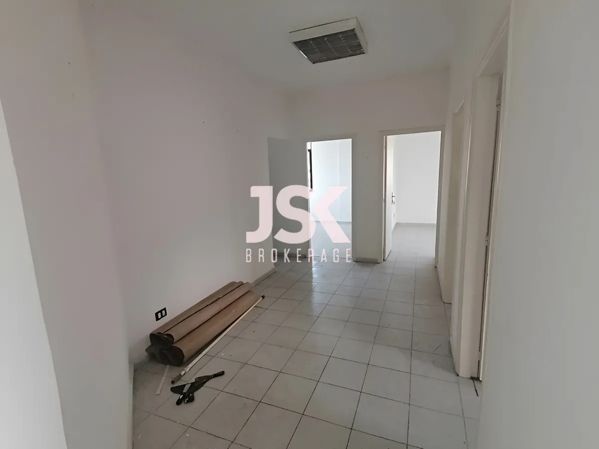 Office for Sale in Baouchriyeh
