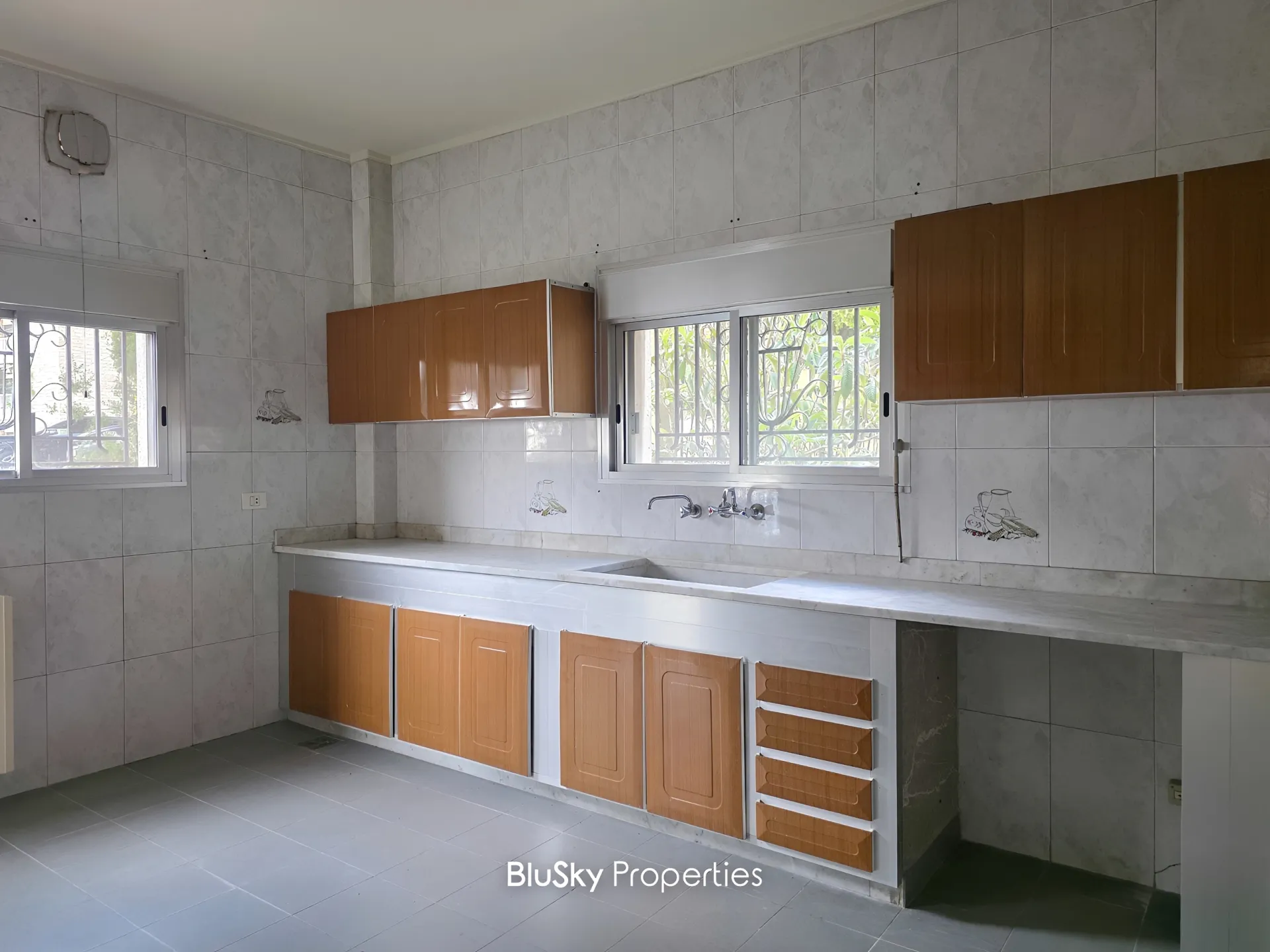 Apartment for rent in Ain saadeh, lebanon - 4 bed, 4.0 bath