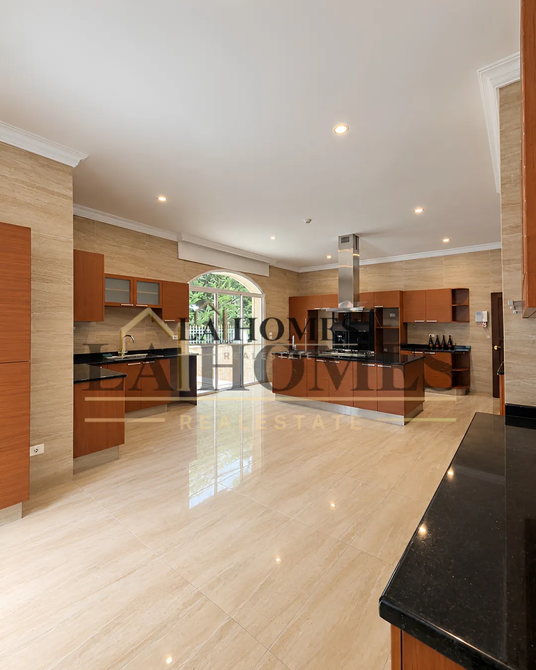 Villa for sale in Fatqa